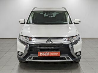 фото Mitsubishi Outlander III 2018