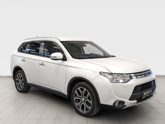 фото Mitsubishi Outlander III 2014