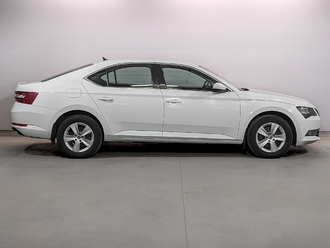 фото Skoda Superb III 2017