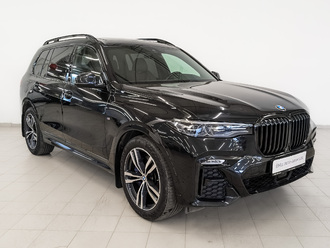 фото BMW X7 (G07) 2021