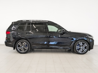 фото BMW X7 (G07) 2021