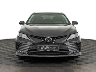 фото Toyota Camry VIII 2021