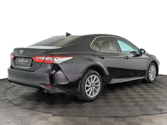 фото Toyota Camry VIII 2021