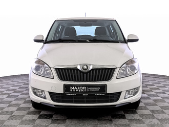 фото Skoda Fabia II 2012