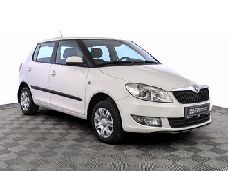 фото Skoda Fabia II 2012