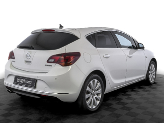 фото Opel Astra J 2013
