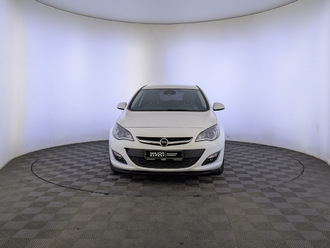 фото Opel Astra J 2013