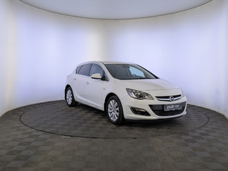 фото Opel Astra J 2013