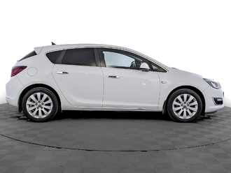 фото Opel Astra J 2013
