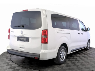 фото Peugeot Traveller 2021