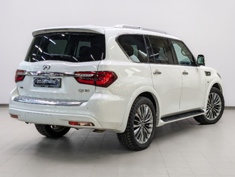 фото Infiniti QX80 2020