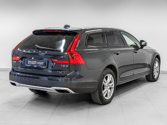 фото Volvo V90 CC 2017