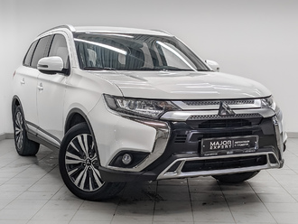 фото Mitsubishi Outlander III 2018