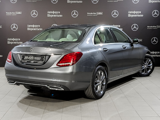 фото Mercedes-Benz C (W/S205) 2017