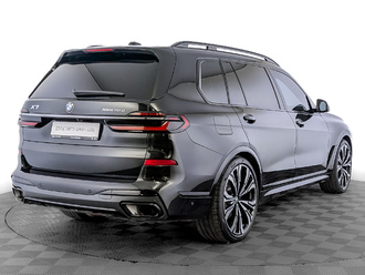 фото BMW X7 (G07) 2022