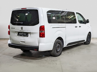 фото Peugeot Traveller 2021