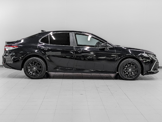 фото Toyota Camry VIII 2021
