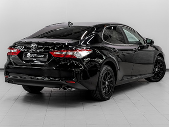 фото Toyota Camry VIII 2021
