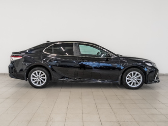 фото Toyota Camry VIII 2021