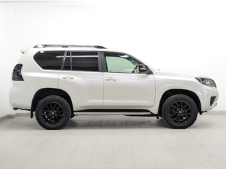 фото Toyota Land Cruiser Prado 150 2021