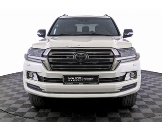фото Toyota Land Cruiser 200 2017