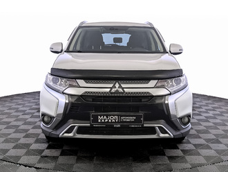 фото Mitsubishi Outlander III 2020