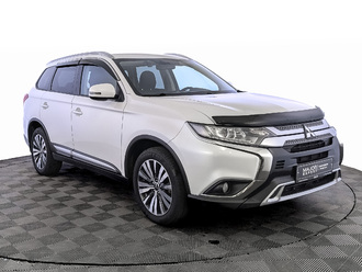 фото Mitsubishi Outlander III 2020