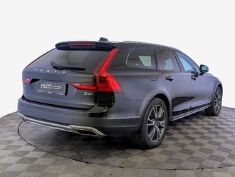 фото Volvo V90 CC 2019