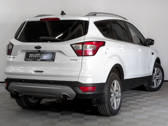 фото Ford Kuga II 2017