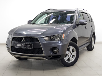 фото Mitsubishi Outlander II 2011