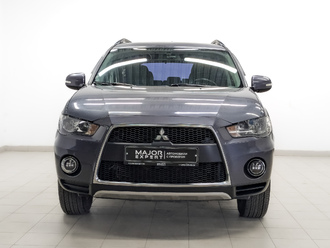 фото Mitsubishi Outlander II 2011