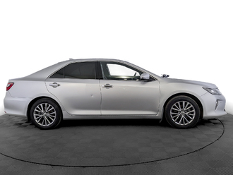 фото Toyota Camry VII 2017