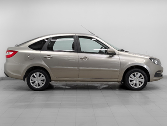 фото Lada Granta II 2021
