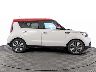 фото Kia Soul II 2017