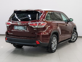 фото Toyota Highlander III 2014