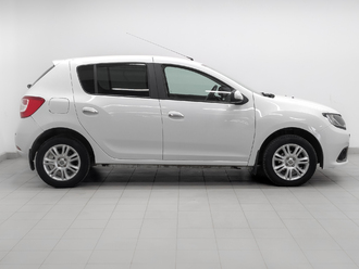 фото Renault Sandero II 2017