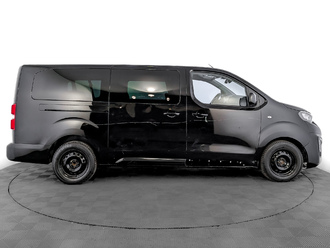 фото Peugeot Traveller 2021