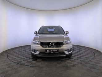 фото Volvo XC40 I 2021