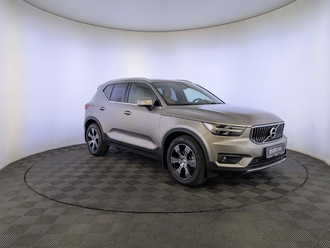 фото Volvo XC40 I 2021