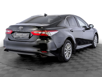 фото Toyota Camry VIII 2022