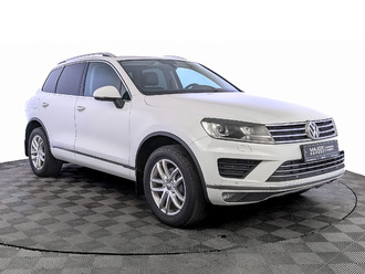 фото Volkswagen Touareg II 2016