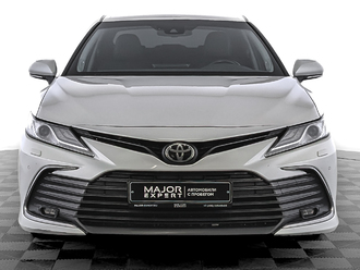 фото Toyota Camry VIII 2021