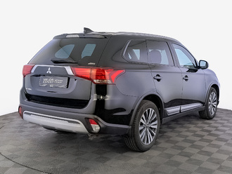 фото Mitsubishi Outlander III 2020