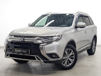 фото Mitsubishi Outlander III 2019