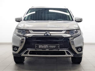 фото Mitsubishi Outlander III 2019