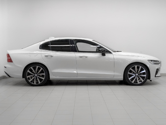 фото Volvo S60 III 2021