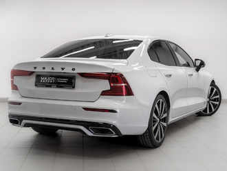 фото Volvo S60 III 2021
