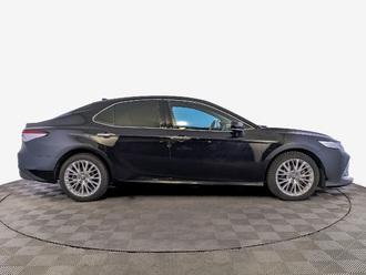 фото Toyota Camry VIII 2019