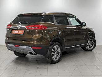 фото Geely Atlas 2020