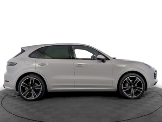 фото Porsche Cayenne III 2021